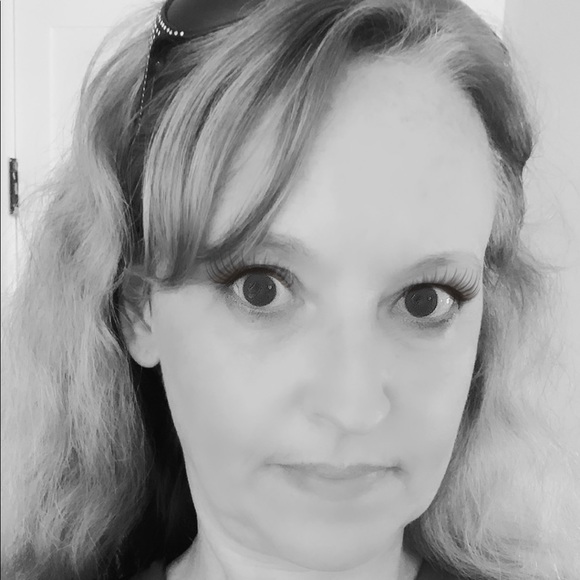 Meet your Posher - Picture 12 of 12